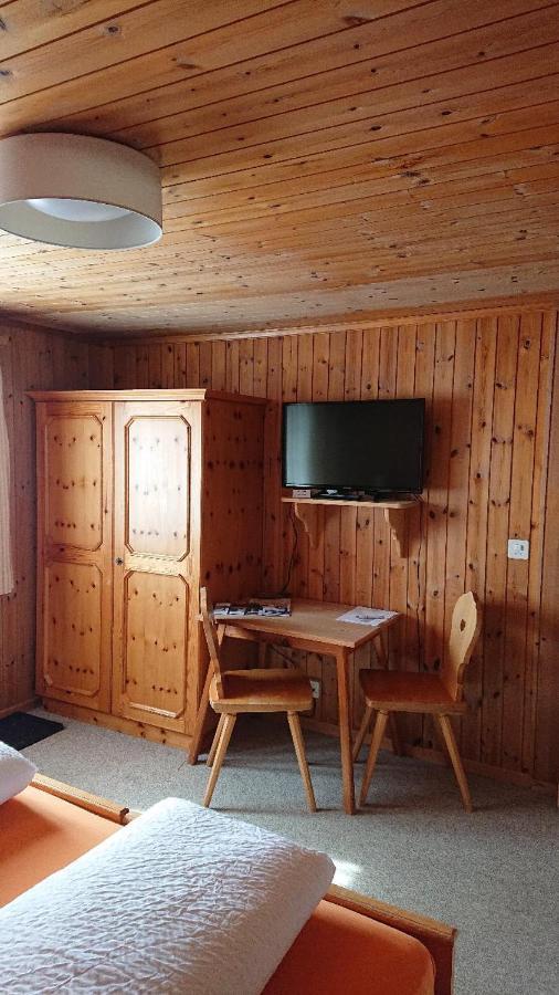 Gasthof Surselva Breíl Exteriör bild
